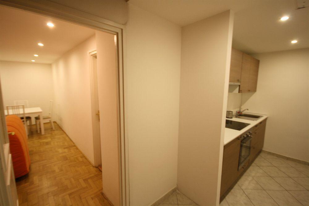 โซนาแฟลต- โอเปรา อพาร์ตเมนต์ Apartment บูดาเปสต์ ภายนอก รูปภาพ